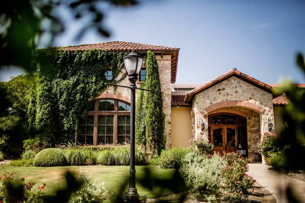 Duchman Family Winery • Wine Tastings, Tours, Events & Hours •