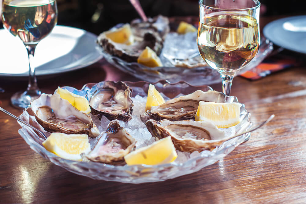 Pairing Oysters with Wine | Muscadet and Oyster Pairings | Winetraveler.com