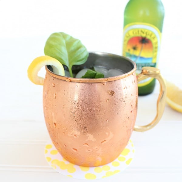 Peach Moscow Mule | Spring Cocktail Ideas & Recipes