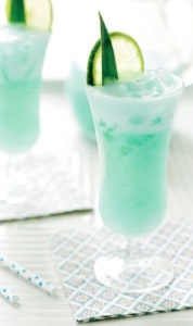 Blue Hawaiian Tropical Drink Recipe | Easy to Make Tropical Drinks