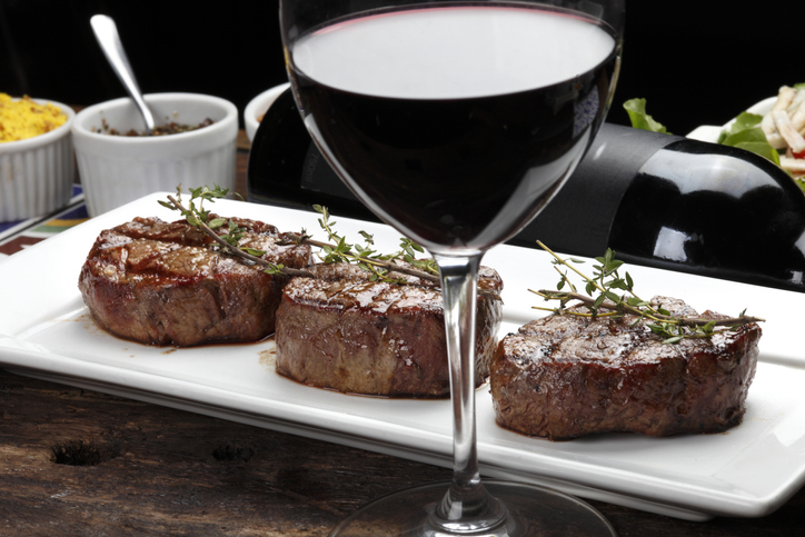 Pairing Steak and Filet Mignon with Red Bordeaux Wines