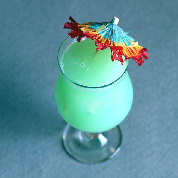 10 Most Popular Tropical Drink Recipes • Winetraveler