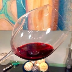 Checking For the Age of a Wine in the Glass | What To Look For in a Wine During Tasting | Winetraveler.com