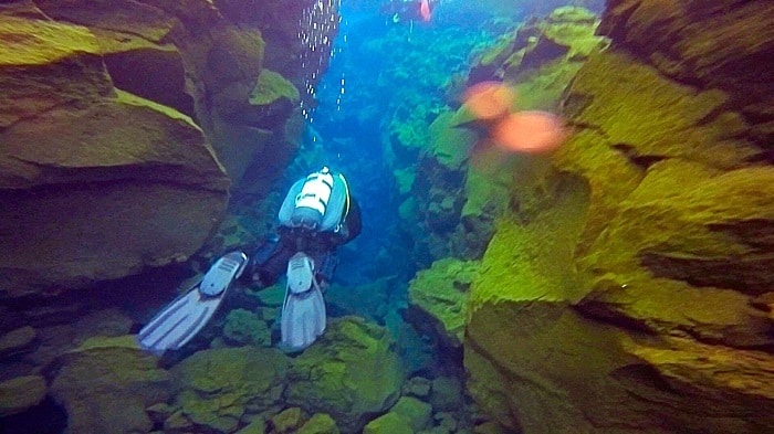Scuba Diving in Iceland During Winter | Diving between the North American and Eurasian tectonic plates in Silfra, Iceland | Winetraveler.com