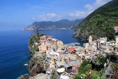 Views in Vernazza | A Travel Guide to The 5 Villages of the Italian Coast | Winetraveler.com