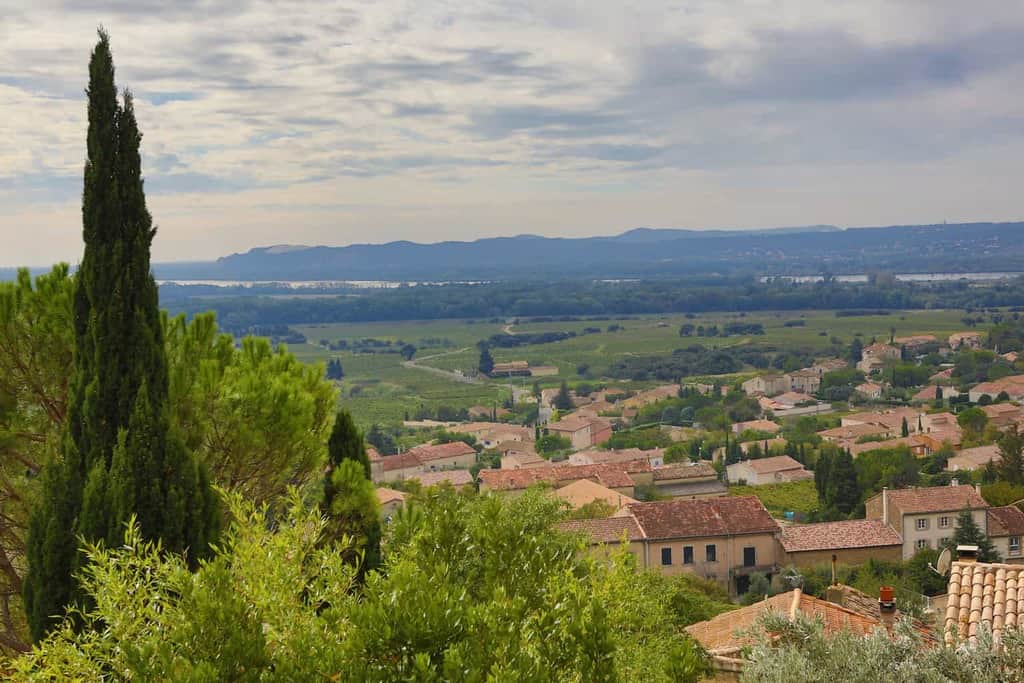 Learn About France's Chateauneuf du Pape Wine Region | Winetraveler.com