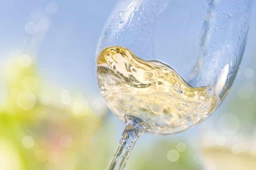 Learn About Chablis Wine Taste and the Chablis Wine Region of Burgundy, France | Winetraveler.com