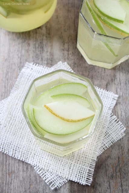 Apple Pear Sangria Recipe | Winetraveler.com