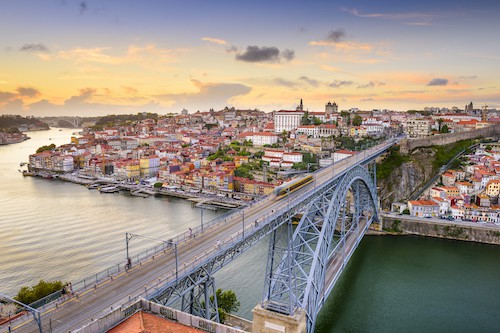 Ponte Dom Luis Bridge in Porto, Portugal