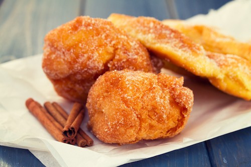  Sonhos are deep-fried donuts commonly eaten around the holidays in spots like Lisbon and beyond