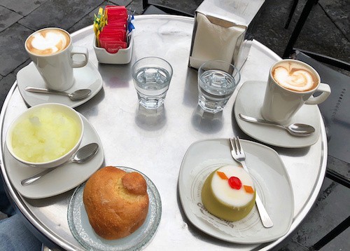 Cassata, caffe latte, brioche e granita al limone