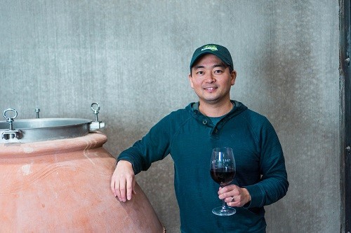 Jeremy Santo - Winemaker for Mercer Estates in Washington | Winetraveler.com
