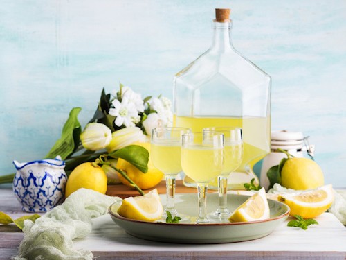 The Best Unique Things to do in Naples Italy - Drink Limoncello | Winetraveler.com