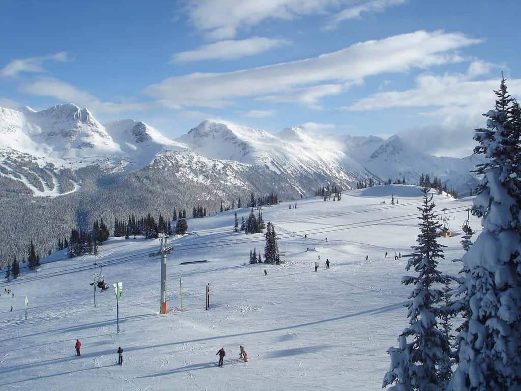 4 Beautiful Places to Ski British Columbia Wine Country in Canada Itinerary | Winetraveler.com