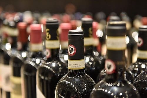 Black Rooster Chianto Classico Wine Labels | Winetraveler.com