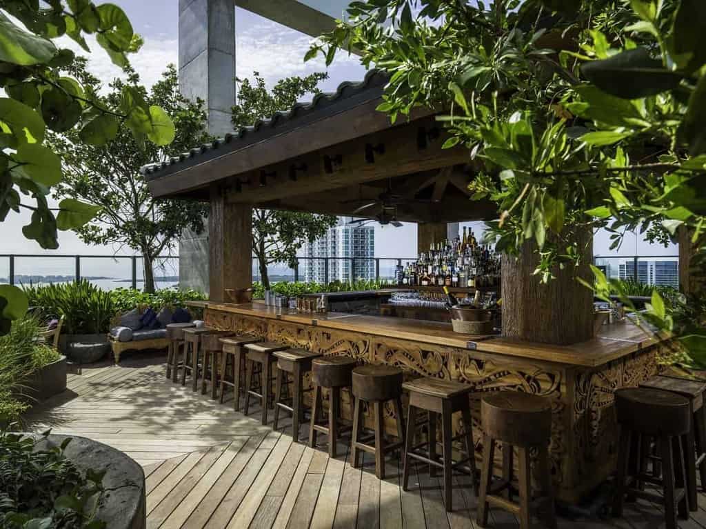 Best Wine Bars in Miami To Visit by Neighborhood | Winetraveler.com