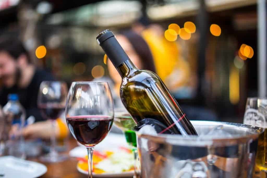 Chilled Red Wine Recommendations and Food Pairings | Winetraveler.com