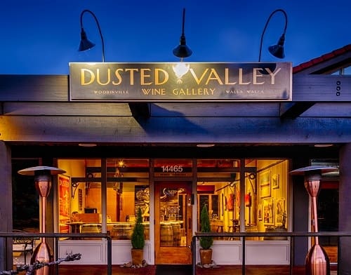 Dusted Valley | Best Woodinville Wineries and Tasting Rooms in the Hollywood District