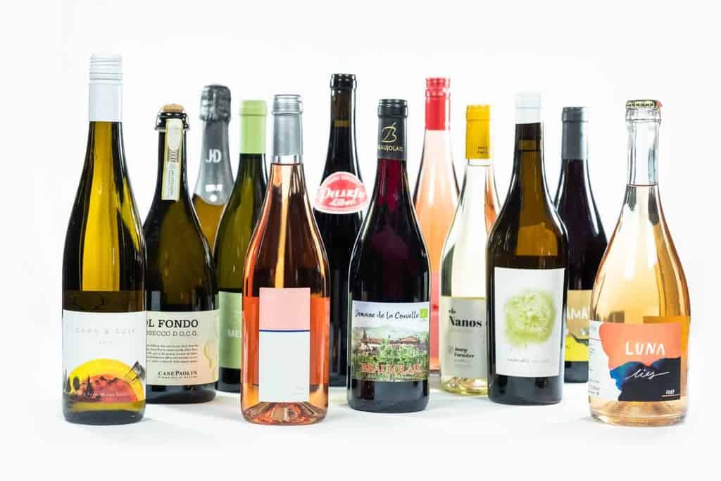 We review 6 top wine clubs to consider subscribing to. Wine clubs and subscription companies are hot right now. Read on to see which of these top wine clubs suit your personal taste best based on niche, price, wine styles and other offerings.