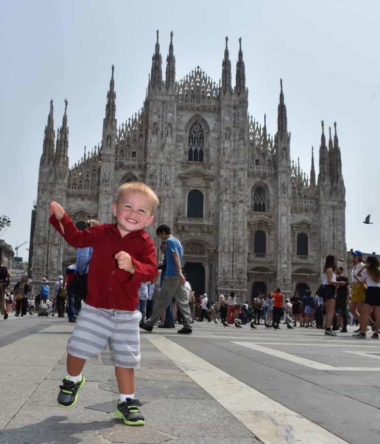 21 Tips To Make Flying & Traveling With Babies Easier