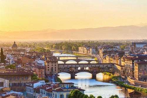 Ponto Vecchie Bridge in Florence Italy - Top things to see in the area | Winetraveler.com