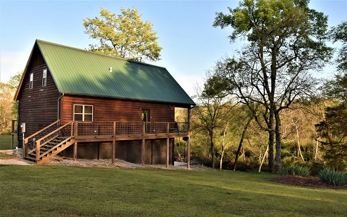 Arkansas Cabin on Caddo River