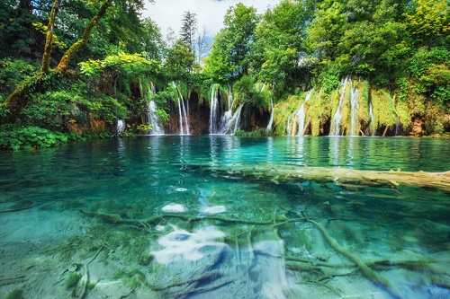Plitvice Lakes National Park, Croatia | Balkans Road Trip Itinerary 2 Weeks