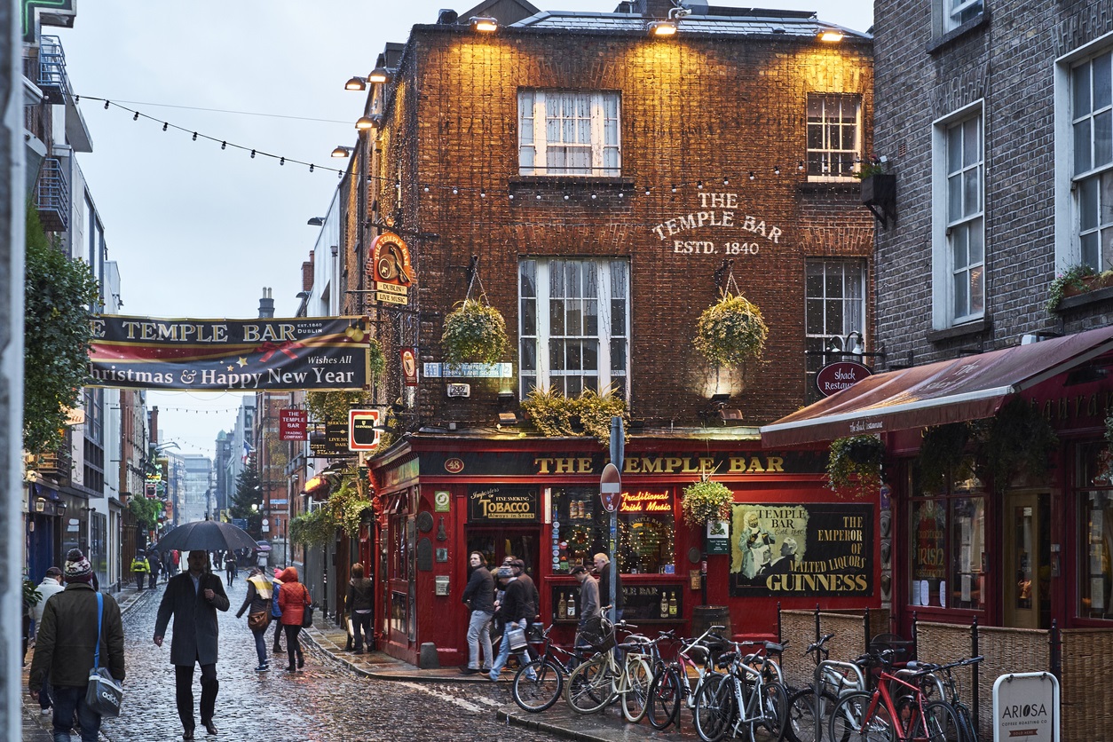5 of the Most Famous Irish Pubs and What Makes Them Special