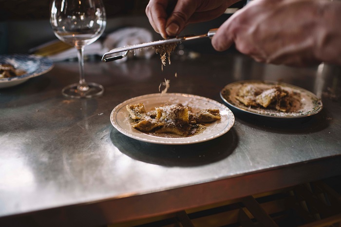 What dishes pair best with Oregon truffles?