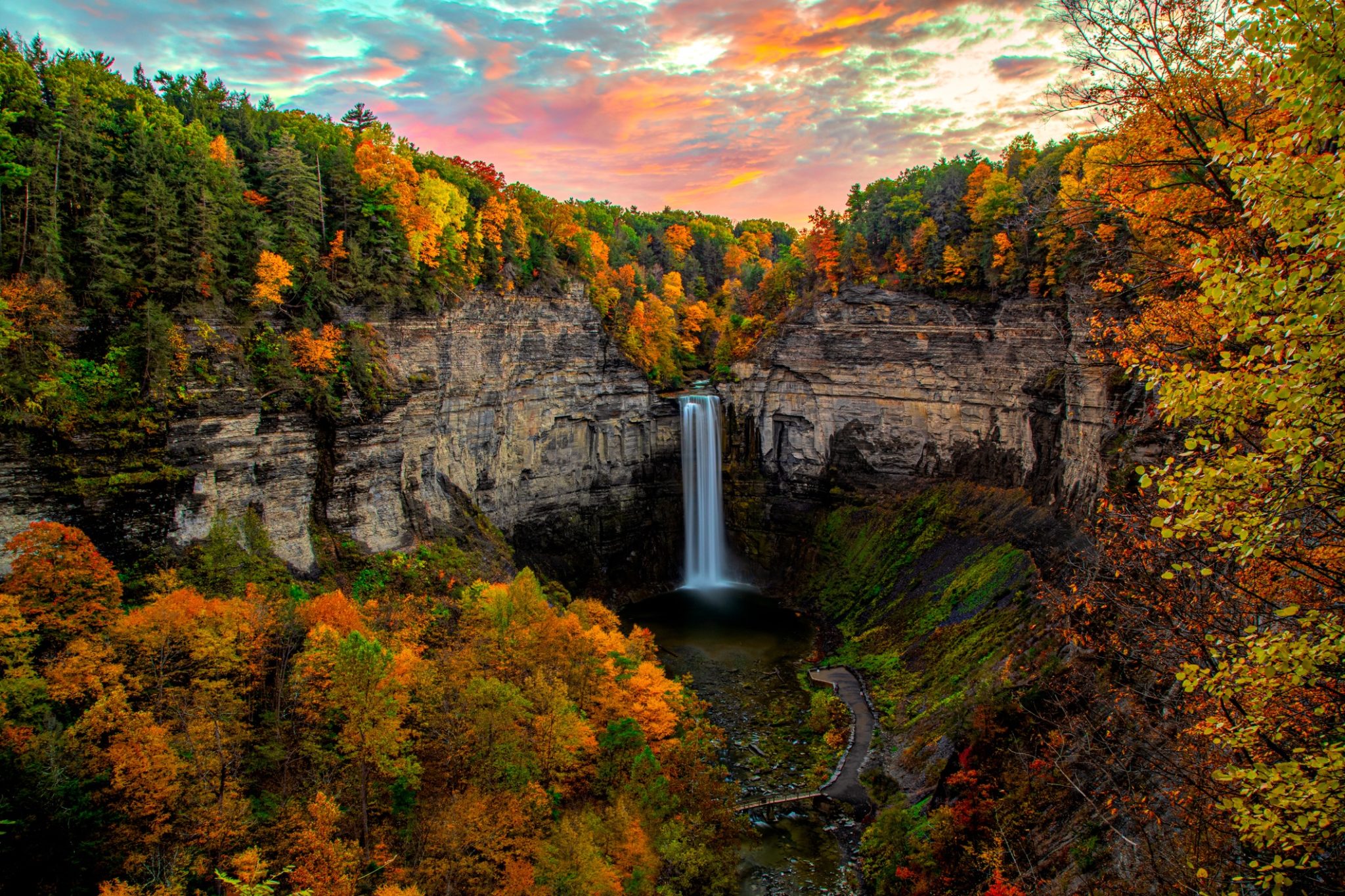 Best Fall Foliage Travel Destinations in North America