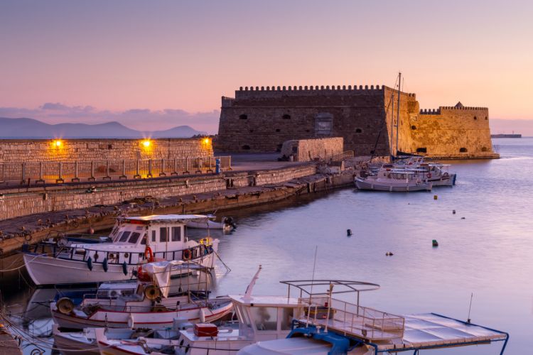 Top reasons to visit Crete Greece