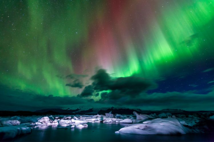 Northern Lights over Jökulsárlón glacier lagoon