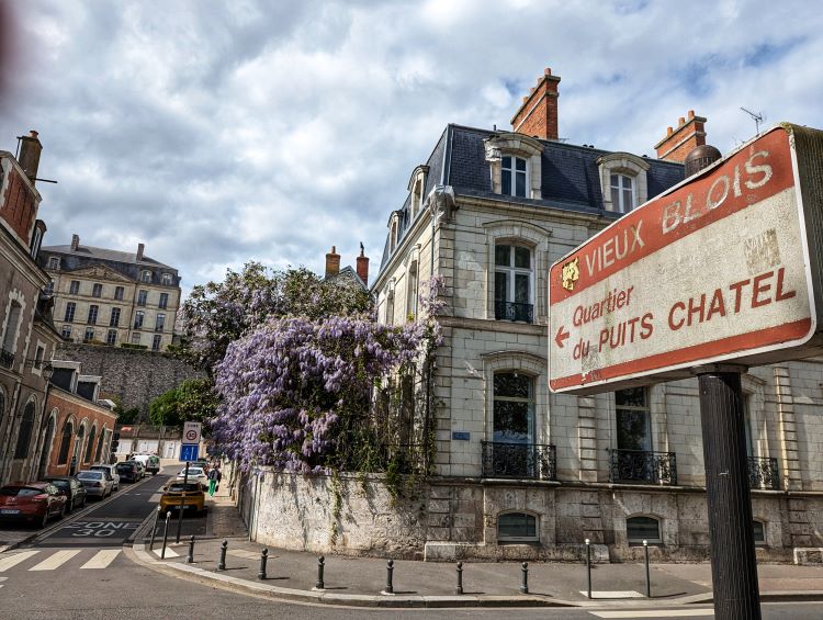 Blois city street view