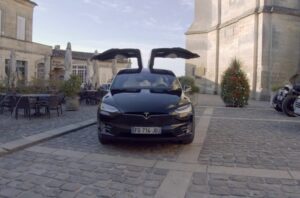 bordeaux tesla wine tour