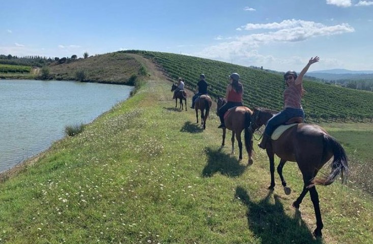 Florence Horseback and Wine Tasting Tour