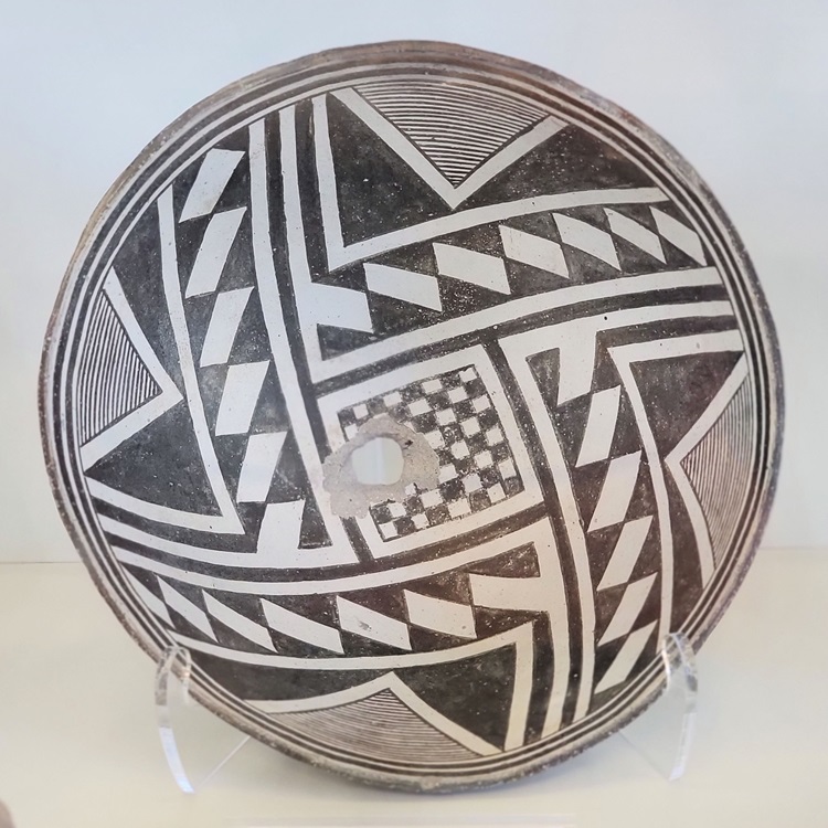 Mimbres bowl at WNMU Museum