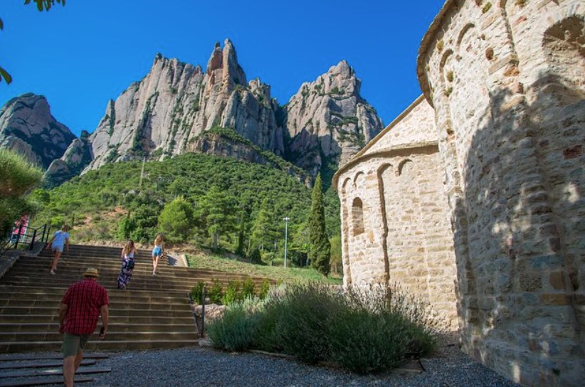 Wine tour near Montserrat, Penedes