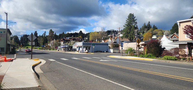 Elkton Town in Umpqua Valley Oregon